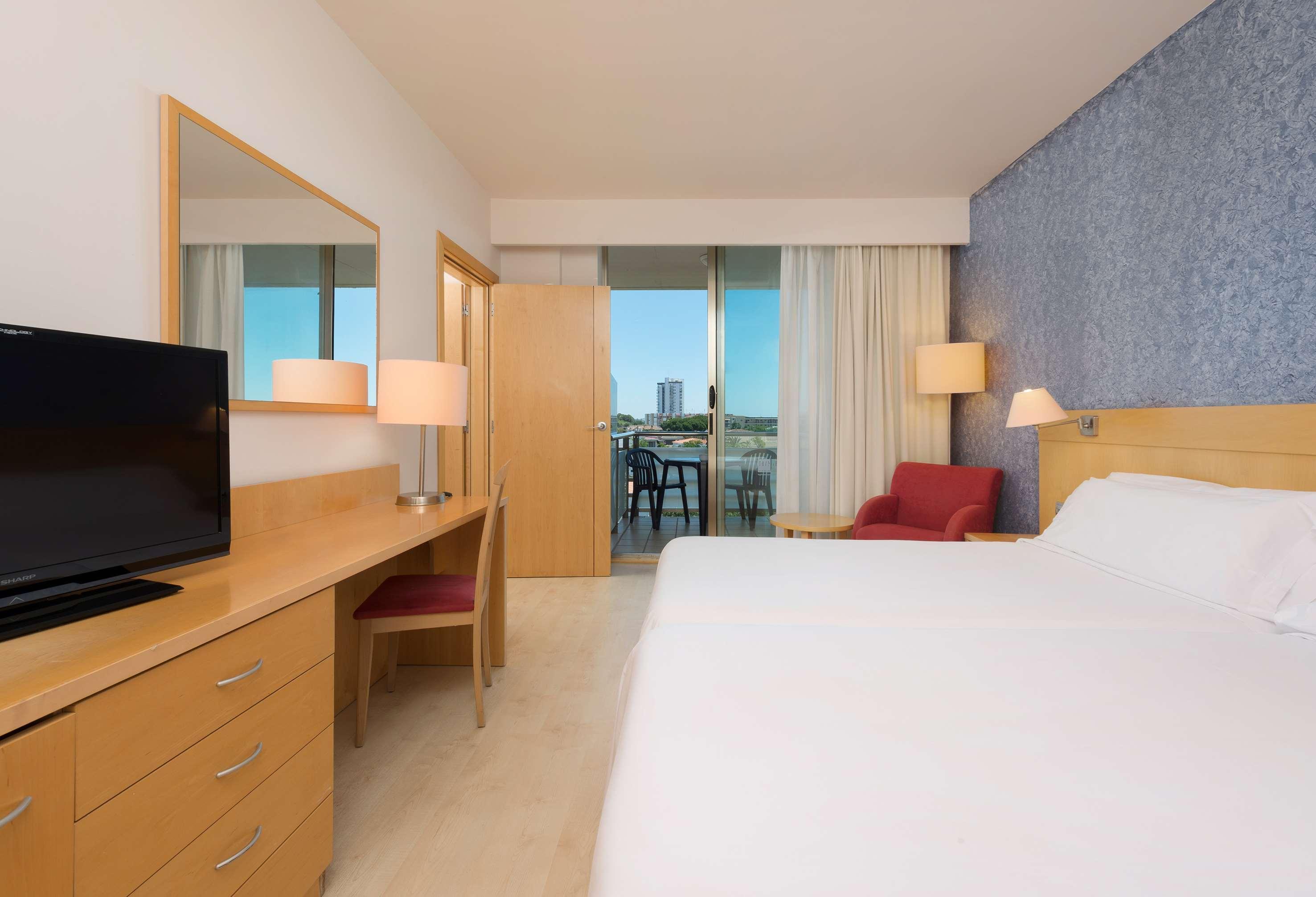 Hotel Sol Port